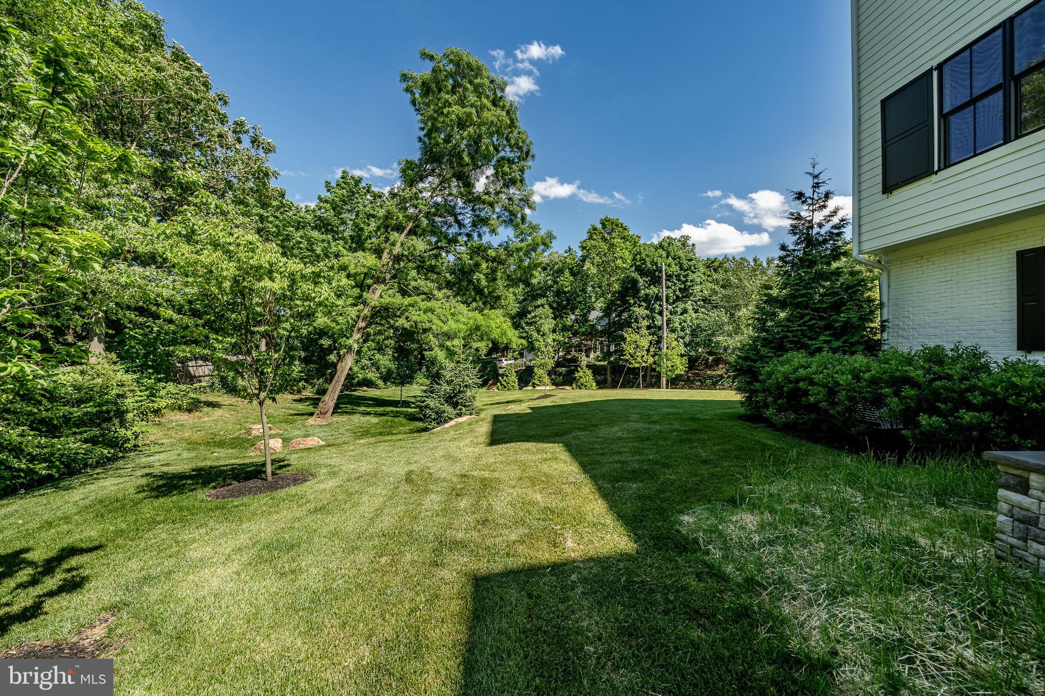 415 Maplewood Avenue Wayne, PA 19087 - Photo 6 of 47