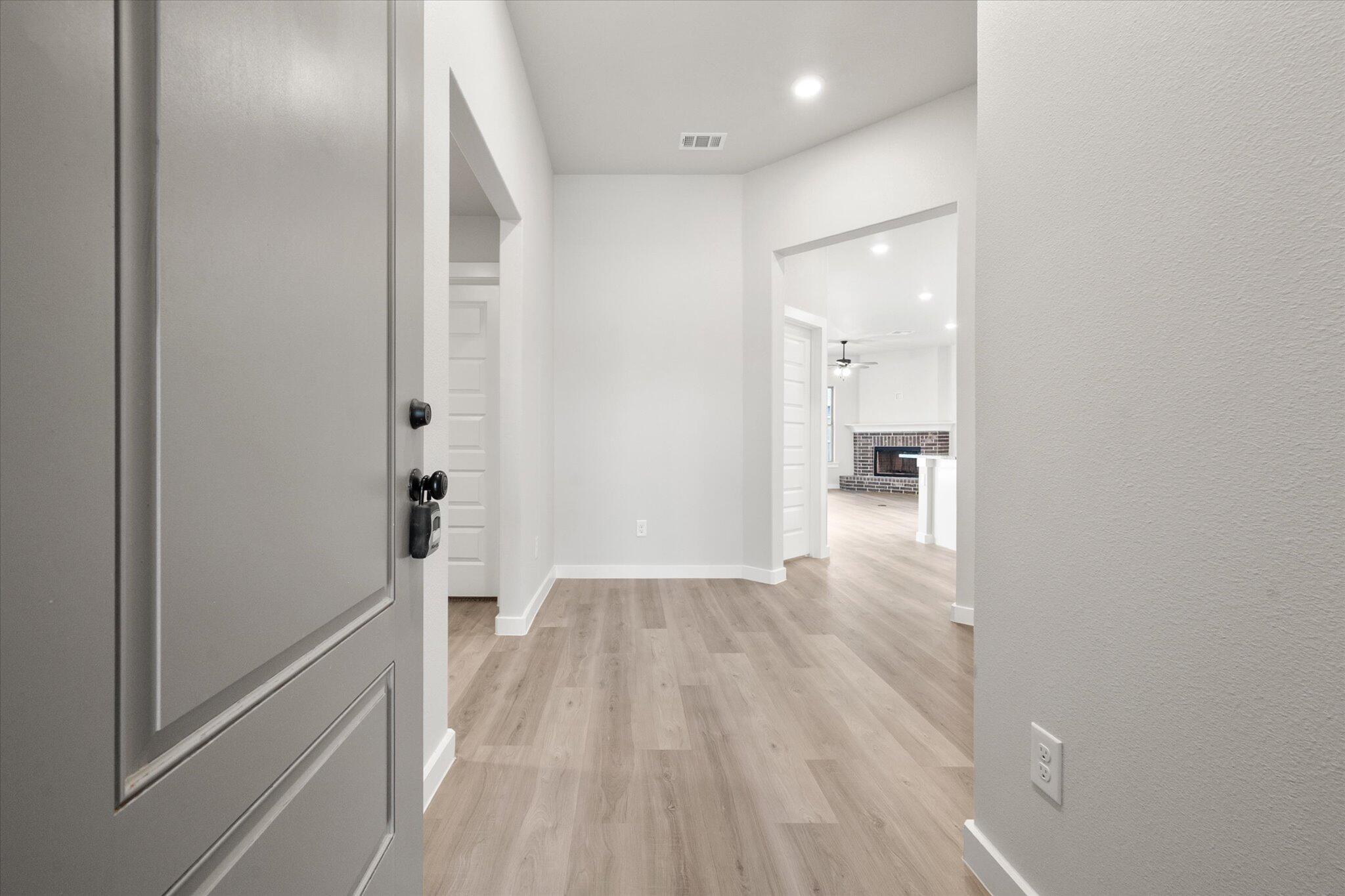 6815 54th Street Lubbock, TX 79407 - Photo 2 of 21 06-6815 54th_7062