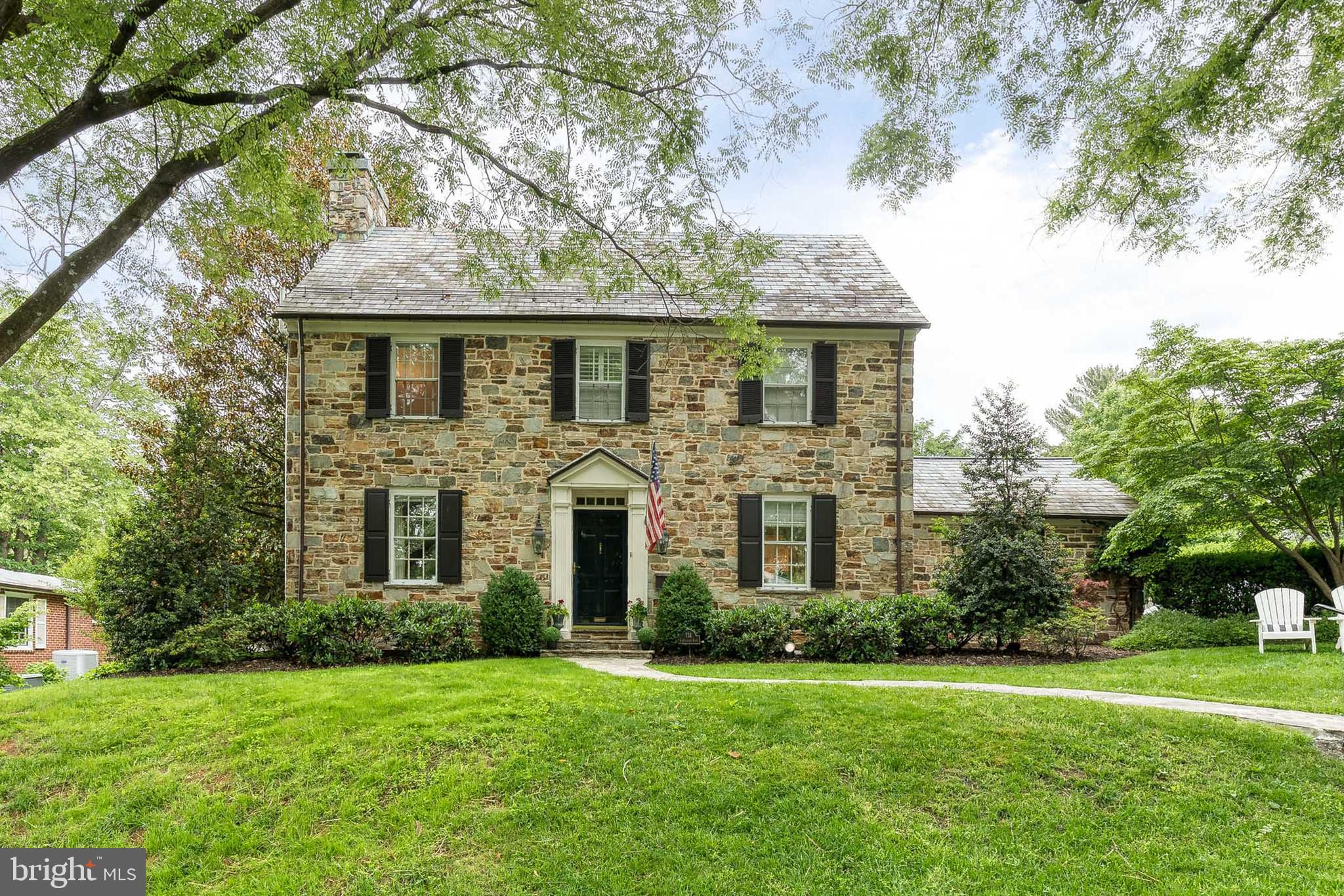 114 Castlewood Road Baltimore, MD 21210 - Photo 3 of 12