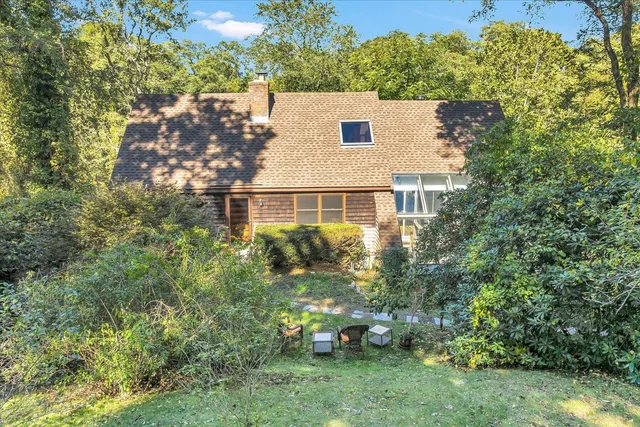 $699,000 | 10 Shanks Pond Road, Falmouth, MA 02540