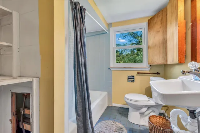 $699,000 | 10 Shanks Pond Road, Falmouth, MA 02540