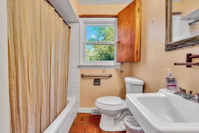 $699,000 | 10 Shanks Pond Road, Falmouth, MA 02540