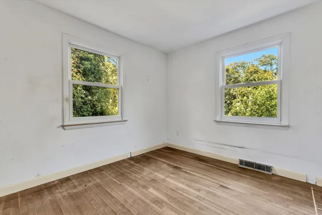 $699,000 | 10 Shanks Pond Road, Falmouth, MA 02540