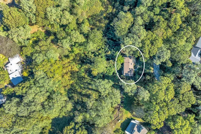 $699,000 | 10 Shanks Pond Road, Falmouth, MA 02540