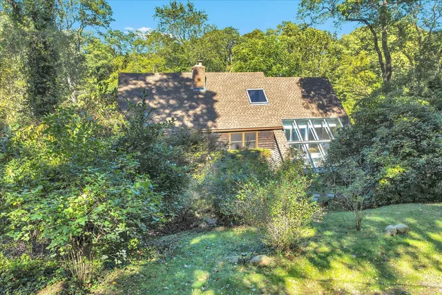 $699,000 | 10 Shanks Pond Road, Falmouth, MA 02540