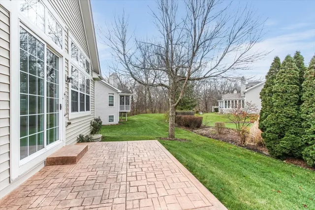 $379,900 | 202 Braeburn Circle, Sugar Grove, IL 60554