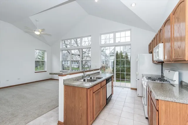 $379,900 | 202 Braeburn Circle, Sugar Grove, IL 60554