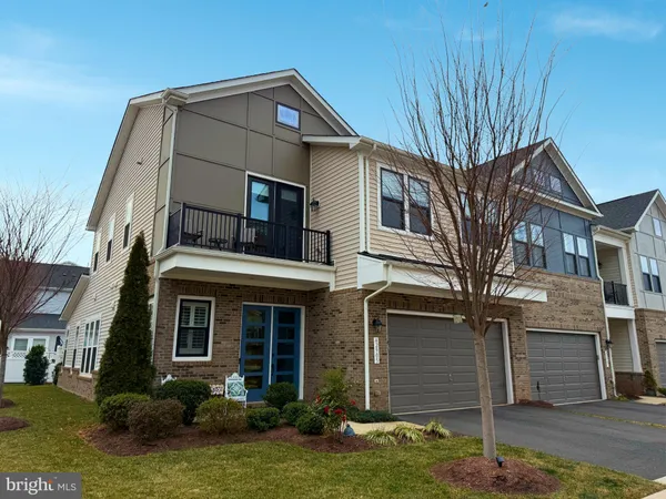 $860,000 | 42905 Sandy Quail Terrace, Ashburn, VA 20148