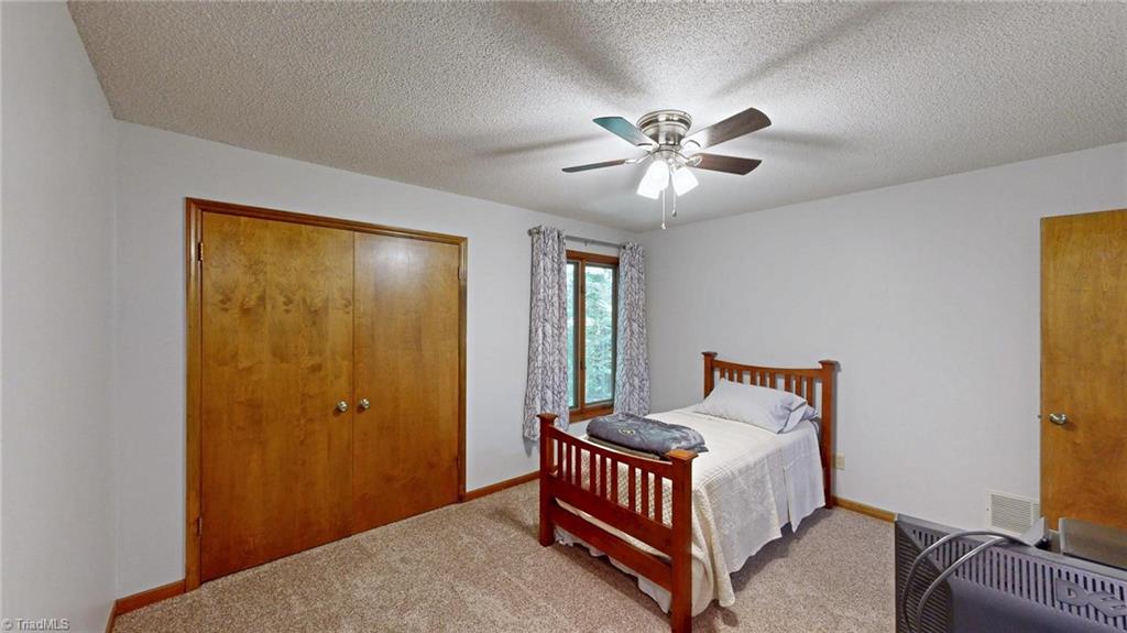 689 Barker Road Winston-Salem, NC 27107 - Photo 24 of 41