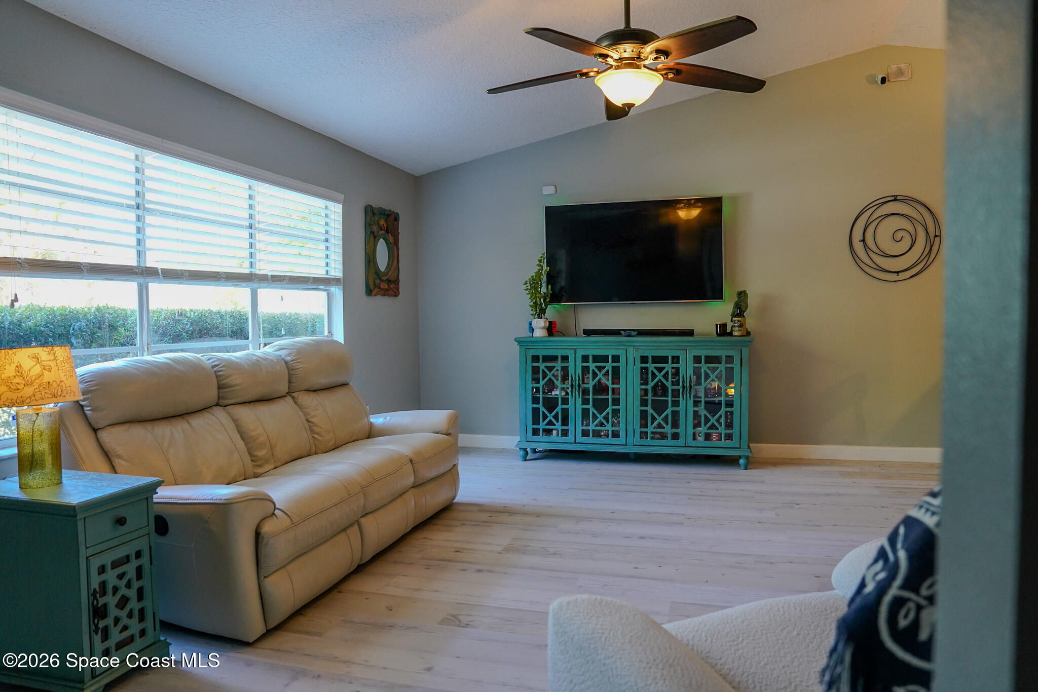1265 Pine Island Road Merritt Island, FL 32953 - Photo 6 of 21 1265 Pine Island Rd. living room 4