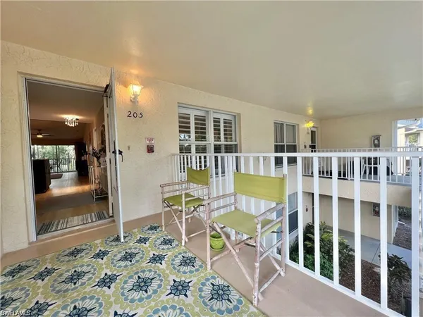 $4,900 | 1120 Sarah Jean Circle, Unit B205, Naples, FL 34110