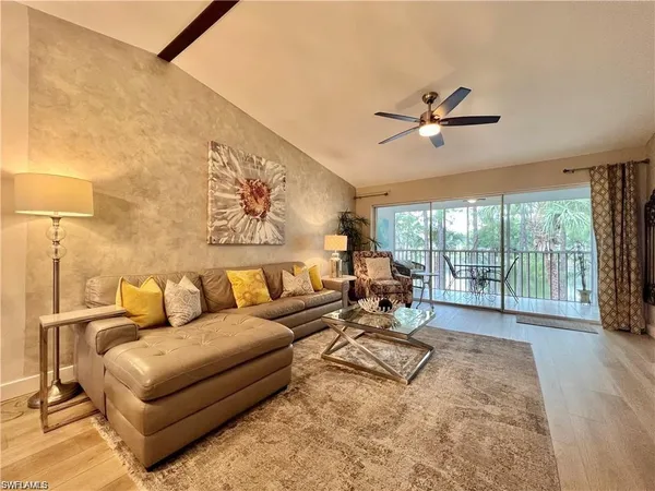 $4,900 | 1120 Sarah Jean Circle, Unit B205, Naples, FL 34110