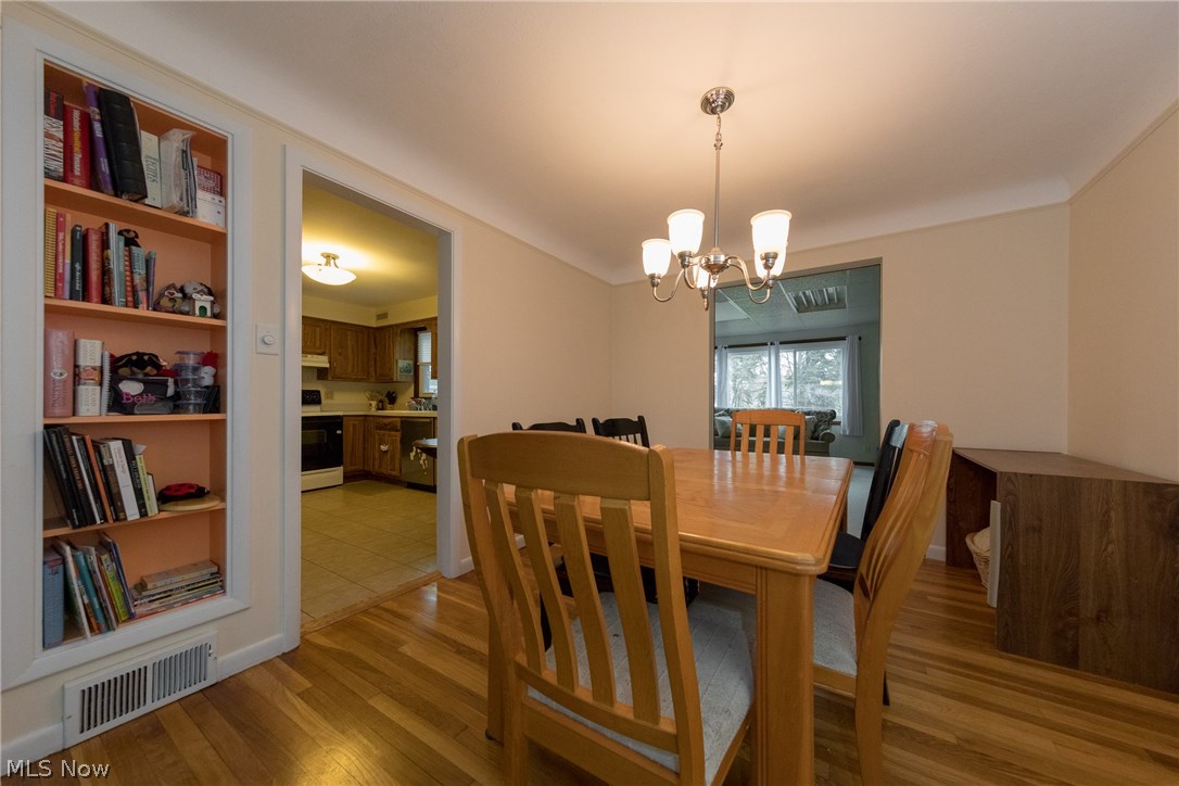1280 Ford Road Lyndhurst, OH 44124 - Photo 12 of 33