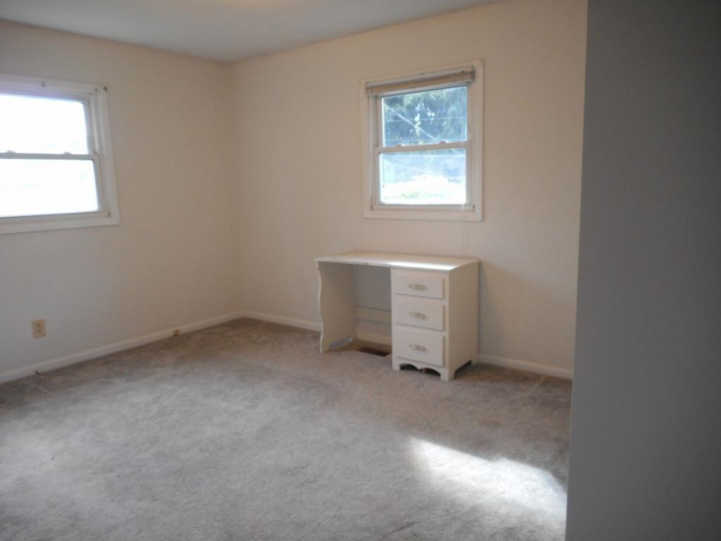 170 Greendale Road Johnson City, TN 37601 - Photo 13 of 31 Bedroom 3