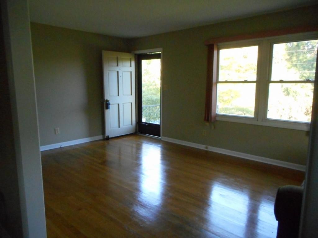 170 Greendale Road Johnson City, TN 37601 - Photo 2 of 31 Family Room