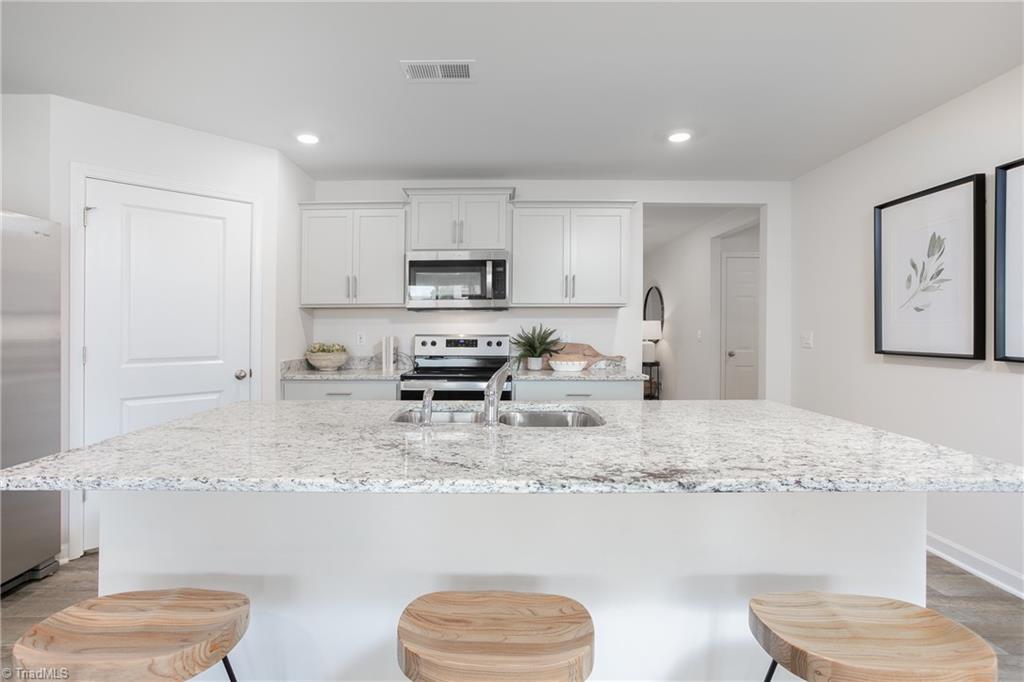 134 Chessie Road Mocksville, NC 27028 - Photo 5 of 27 Kitchen