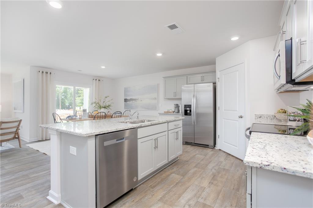 134 Chessie Road Mocksville, NC 27028 - Photo 7 of 27 Kitchen