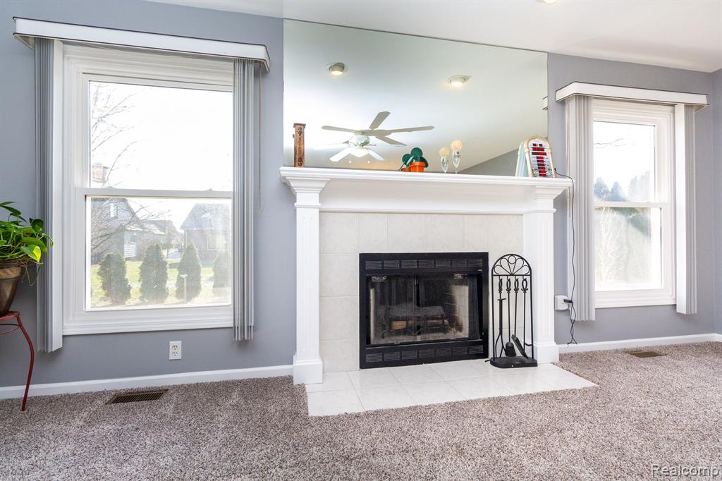 1582 Nadine Rochester Hills, MI 48307 - Photo 22 of 58