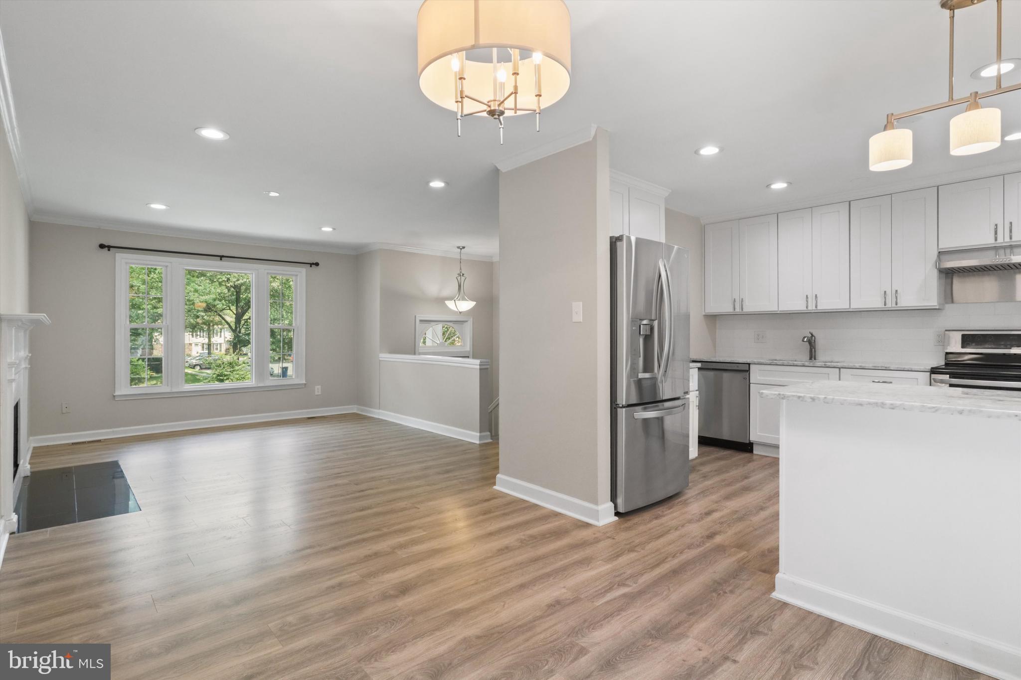 8583 Tyrolean Way Springfield, VA 22153 - Photo 6 of 27