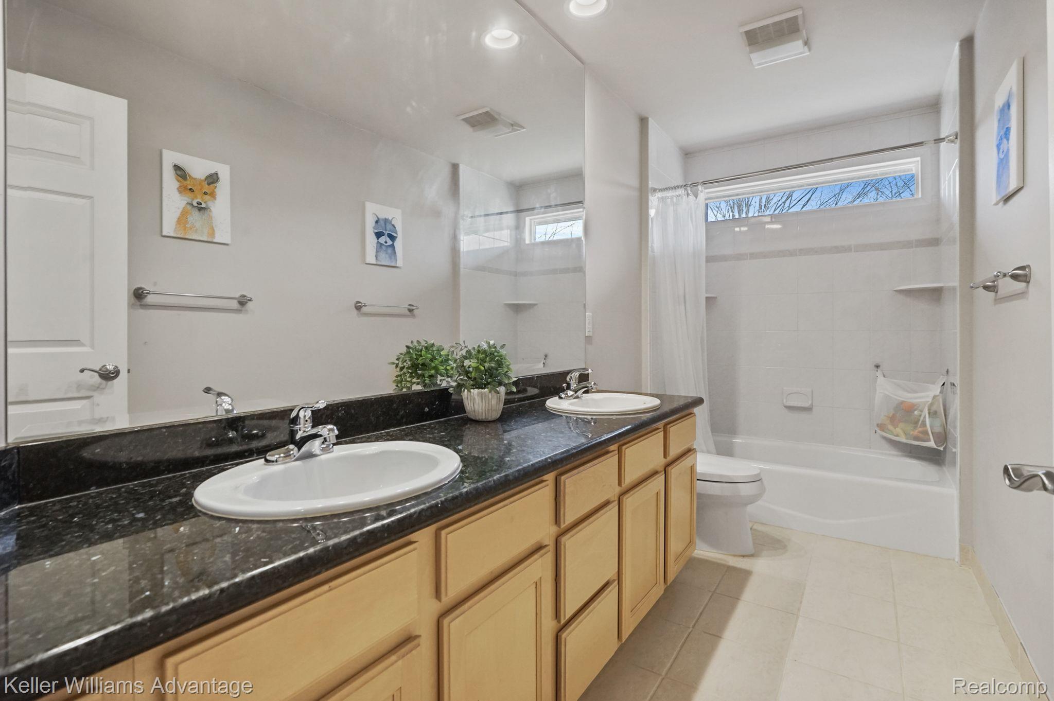 25586 Johns Road South Lyon, MI 48178 - Photo 29 of 33 Gallery Image 29