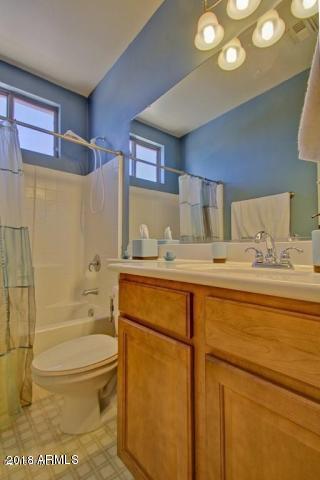 4151 East Trigger Way Gilbert, AZ 85297 - Photo 13 of 25 Bathroom