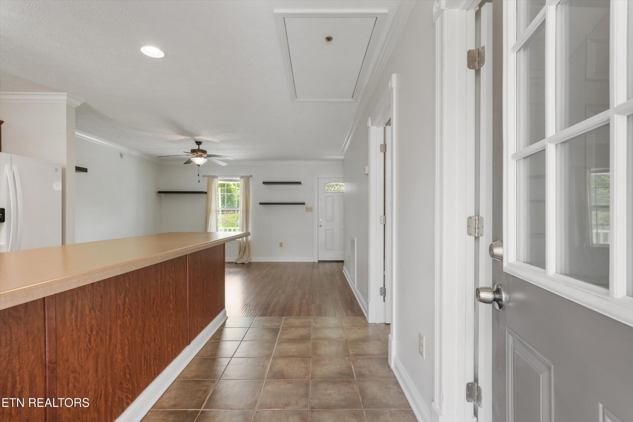 4516 Pleasant Ridge Road Knoxville, TN 37912 - Photo 5 of 24 Gallery Image 5