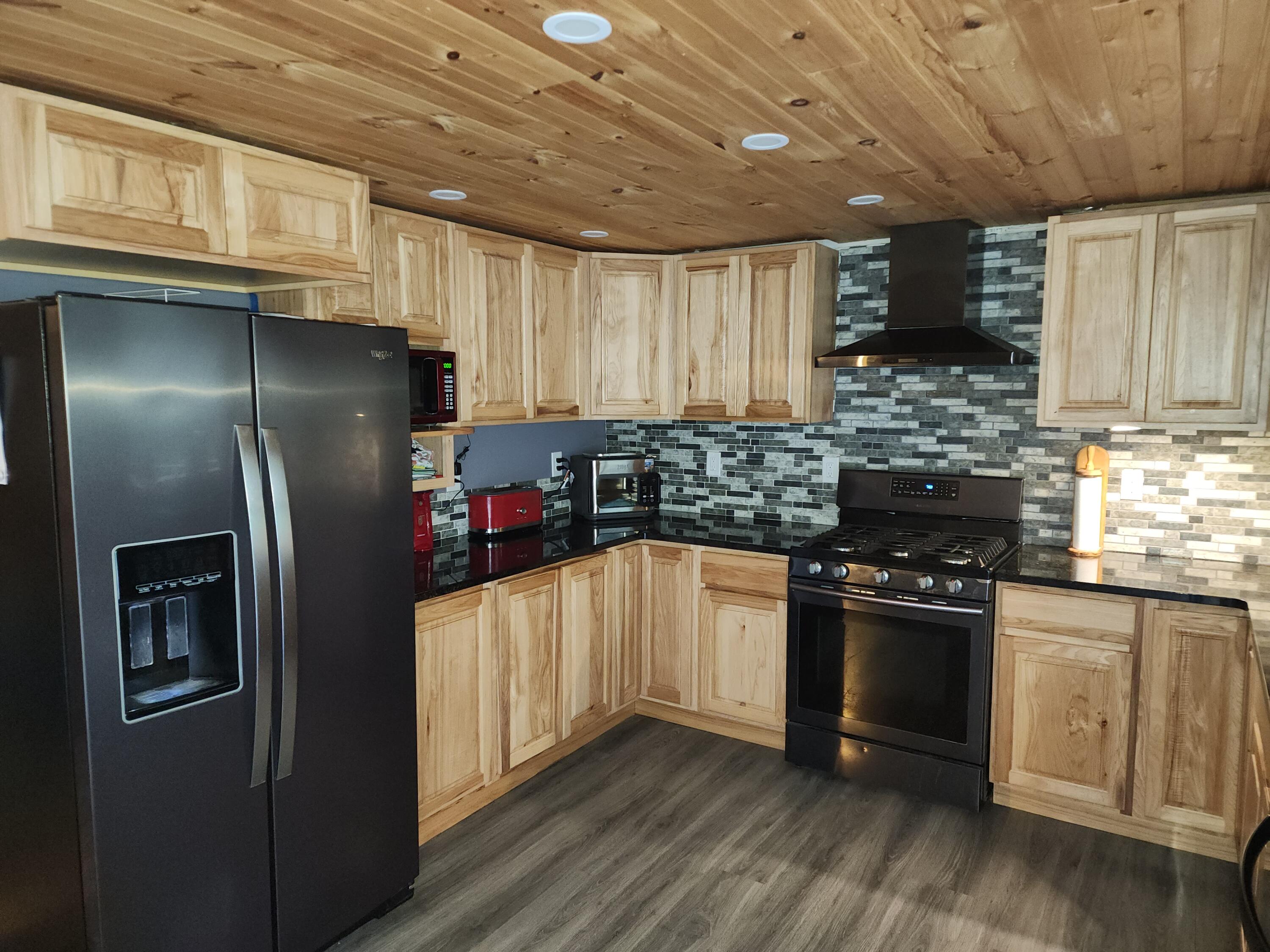 19 Resh Road Searsport, ME 04974 - Photo 2 of 37 1000011732