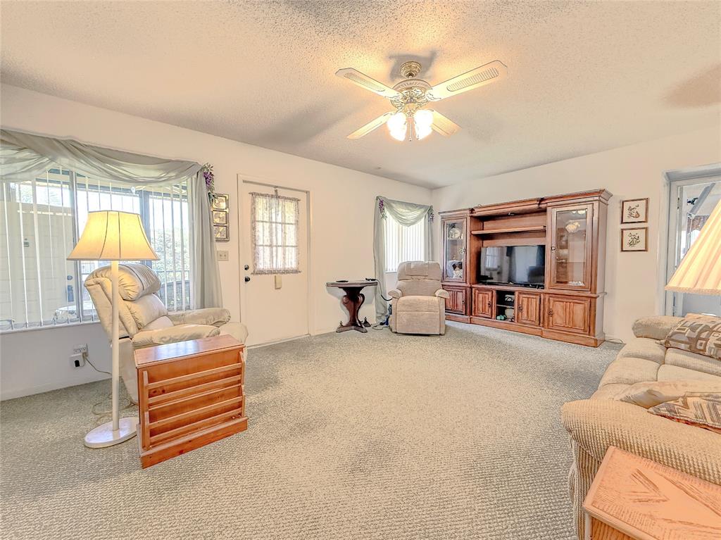 329 Knotty Pine Circle, Unit C2 Greenacres, FL 33463 - Photo 14 of 39