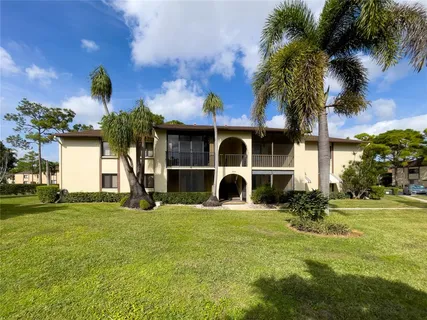 $150,000 | 329 Knotty Pine Circle, Unit C2, Greenacres, FL 33463