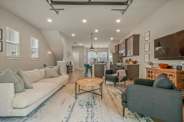 $3,000 | 207 Stonecrest Circle, Nashville, TN 37209