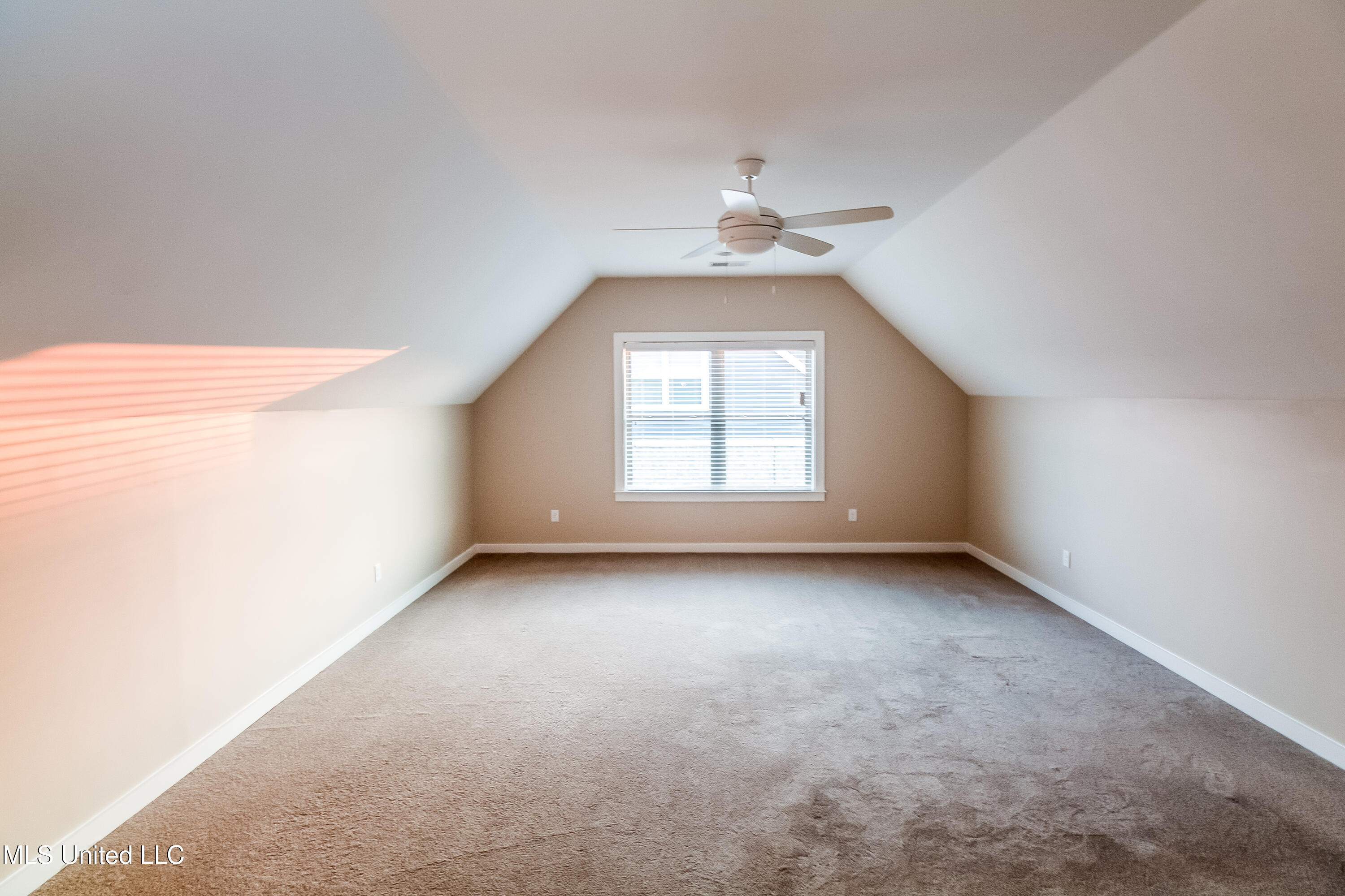 6453 Nesting Dove Olive Branch, MS 38654 - Photo 11 of 15 012-photo-bedroom-7133777