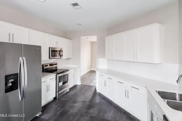 $2,455 | 6453 Nesting Dove, Olive Branch, MS 38654