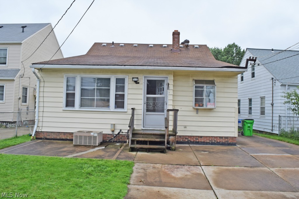 4109 Stilmore Road Cleveland, OH 44121 - Photo 13 of 14