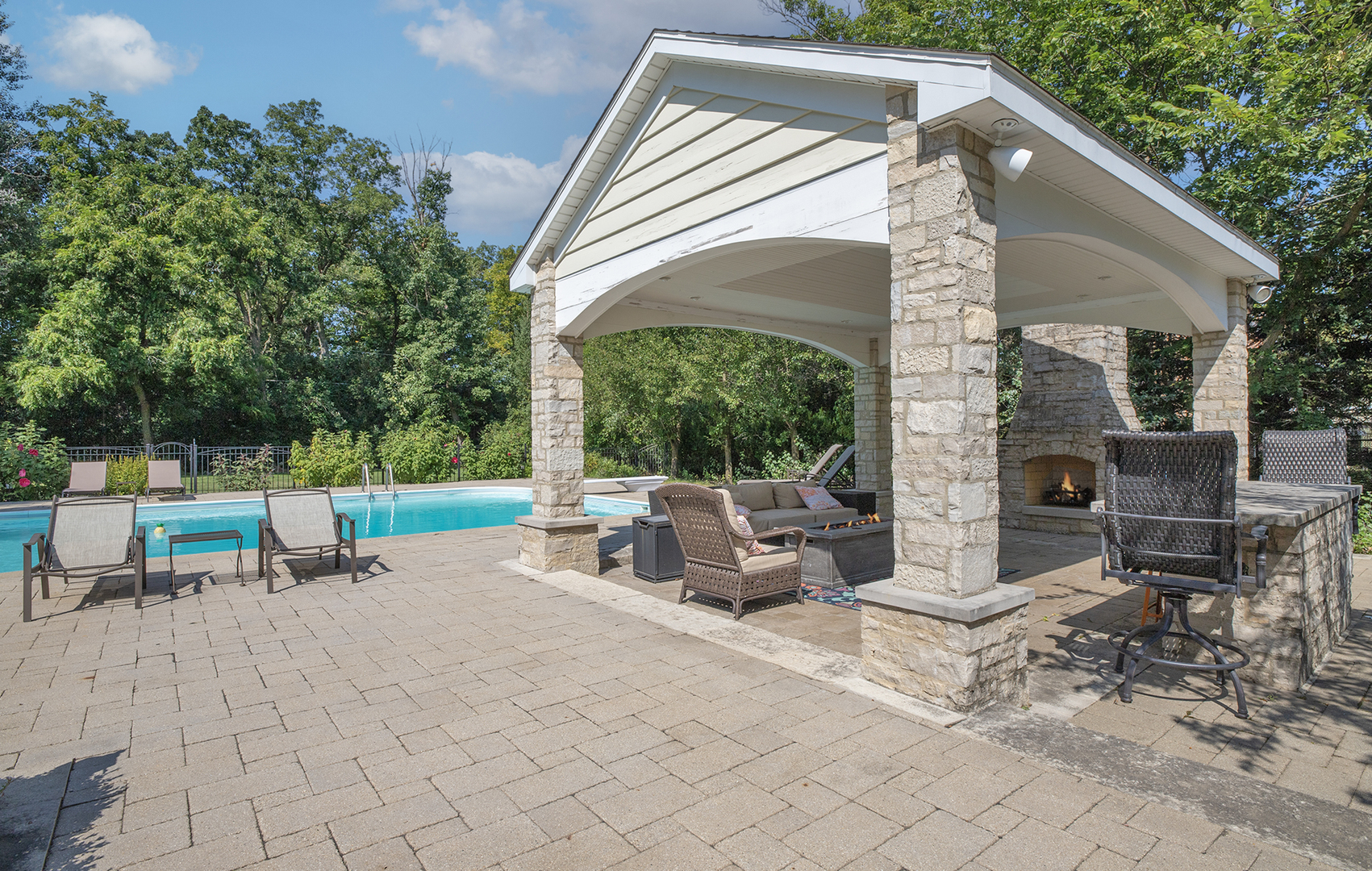 2122 Middlefork Road Northfield, IL 60093 - Photo 15 of 22