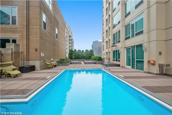 $2,650 | 33 West Ontario Street, Unit 17C, Chicago, IL 60654