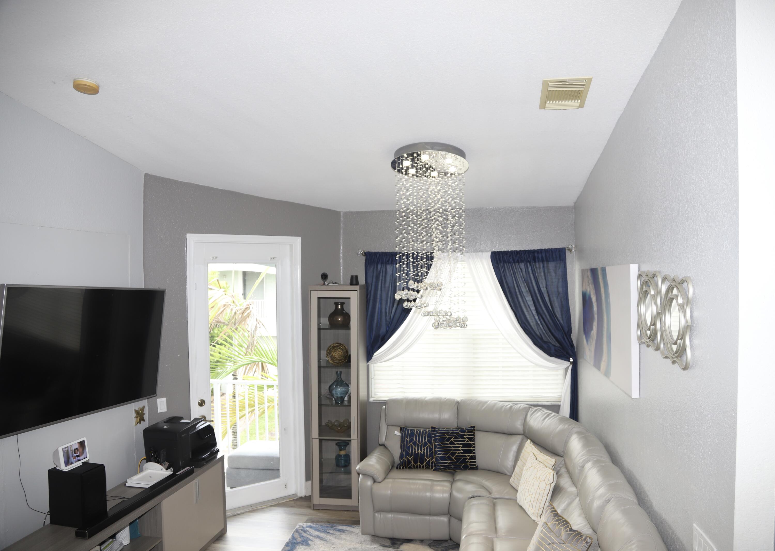 3145 Laurel Ridge Circle Riviera Beach, FL 33404 - Photo 29 of 53 IMG_8906