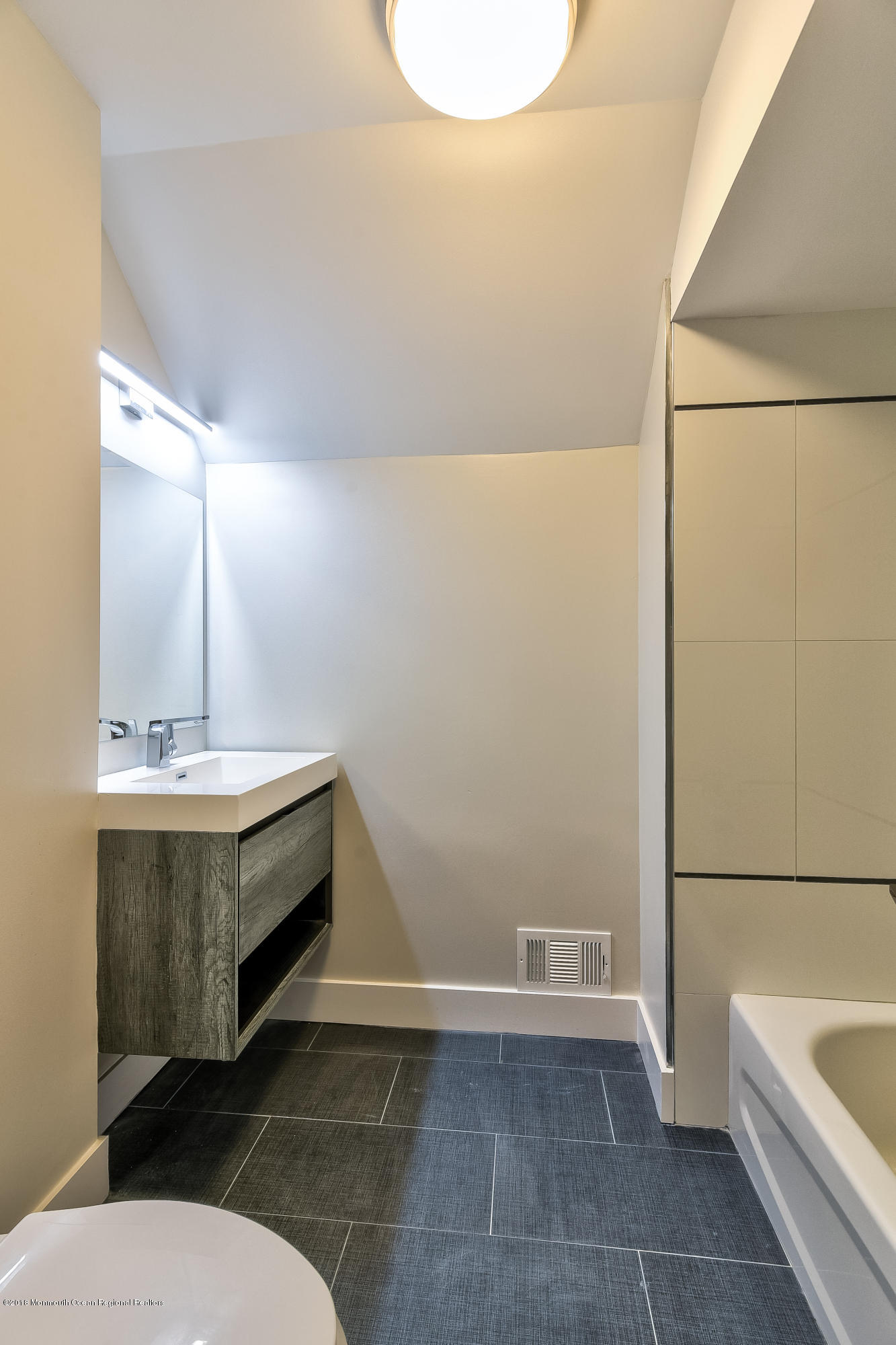 550 Line Road Hazlet, NJ 07730 - Photo 20 of 28 020_Bathroom