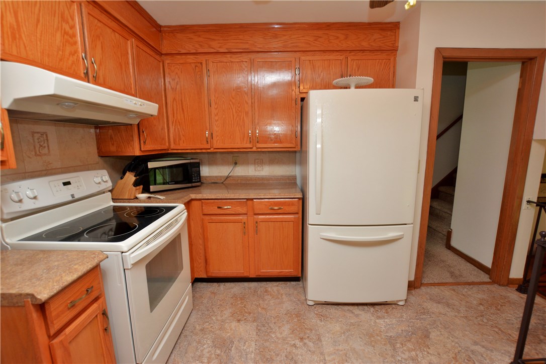 8 Sir Charles Road Lincoln, RI 02865 - Photo 15 of 26