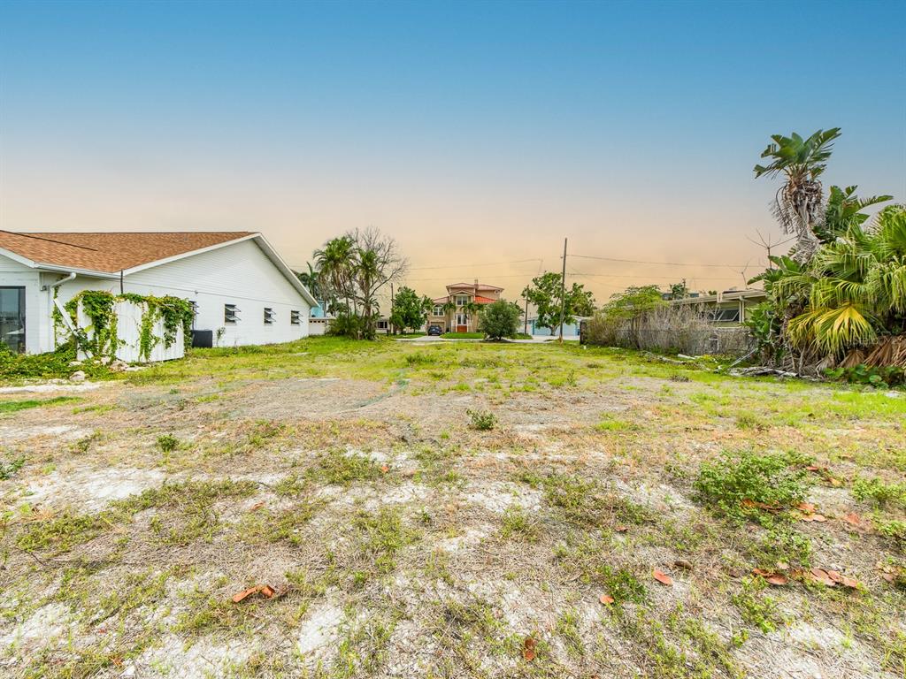 813 Bay Point Drive Madeira Beach, FL 33708 - Photo 11 of 14