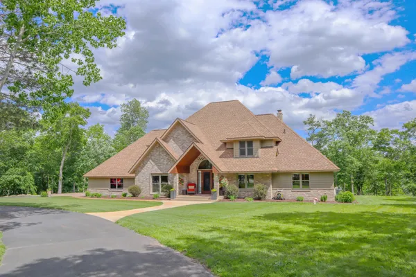$874,900 | 12222 Camwood Trail South, Baxter, MN 56425