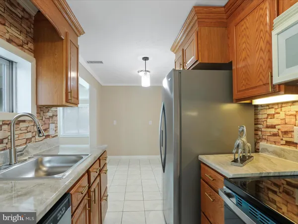 $339,900 | 112 Riverview Drive, Falling Waters, WV 25419