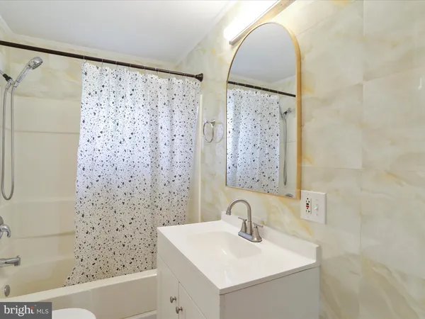 $339,900 | 112 Riverview Drive, Falling Waters, WV 25419