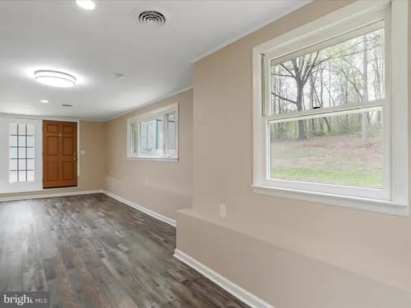 $339,900 | 112 Riverview Drive, Falling Waters, WV 25419