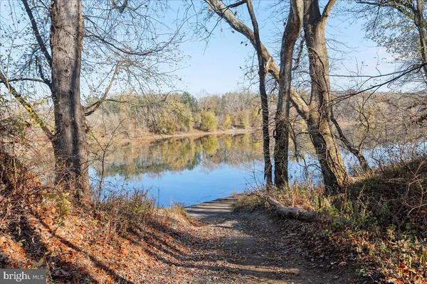 $339,900 | 112 Riverview Drive, Falling Waters, WV 25419