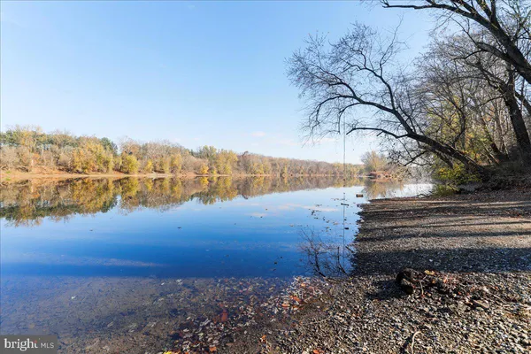 $339,900 | 112 Riverview Drive, Falling Waters, WV 25419