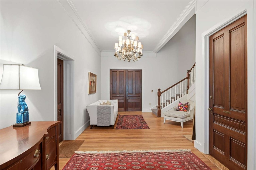 6 Howe Avenue, Unit 8 Newport, RI 02840 - Photo 5 of 20