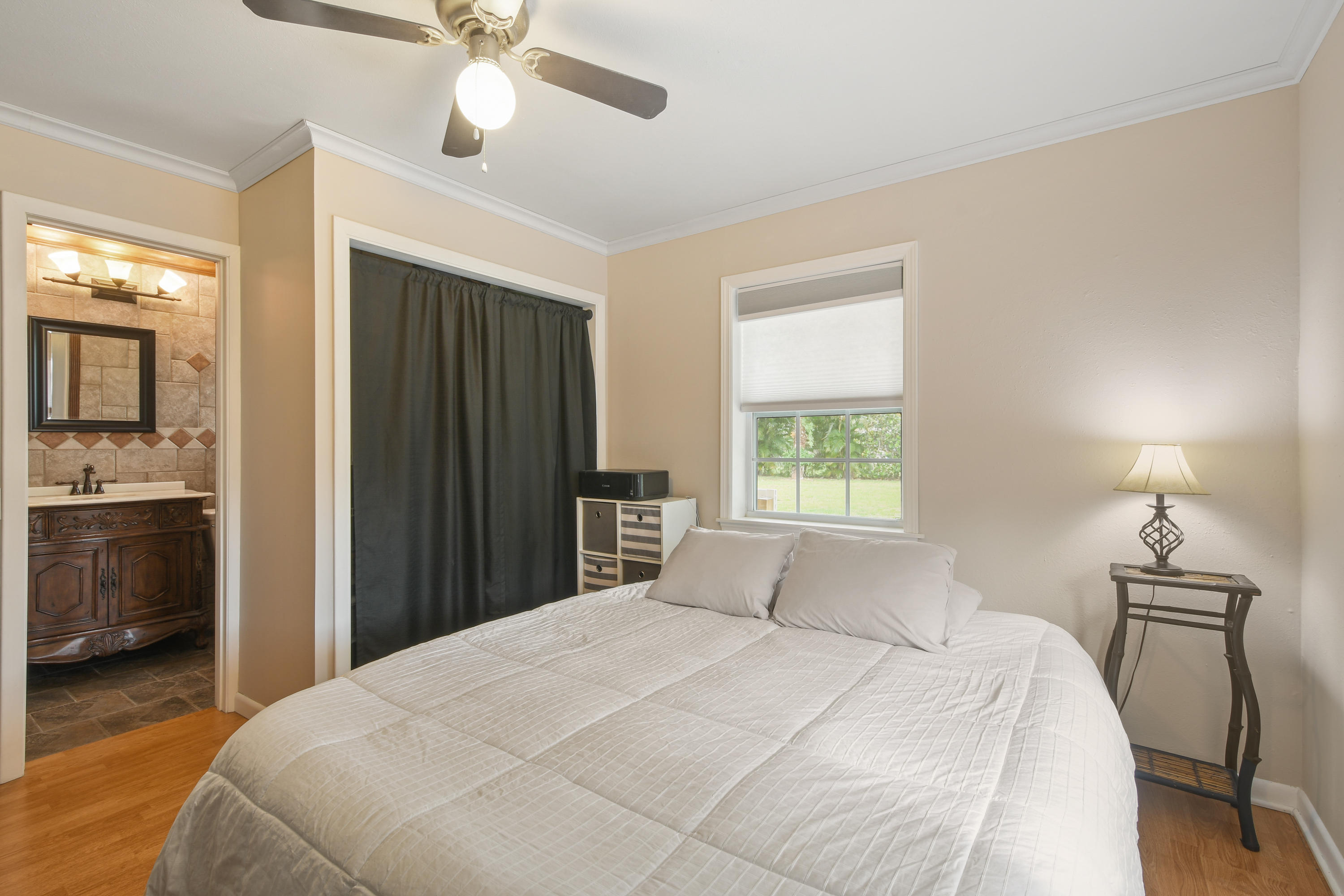 4885 Tequesta Drive Tequesta, FL 33469 - Photo 15 of 48 Master Bedroom