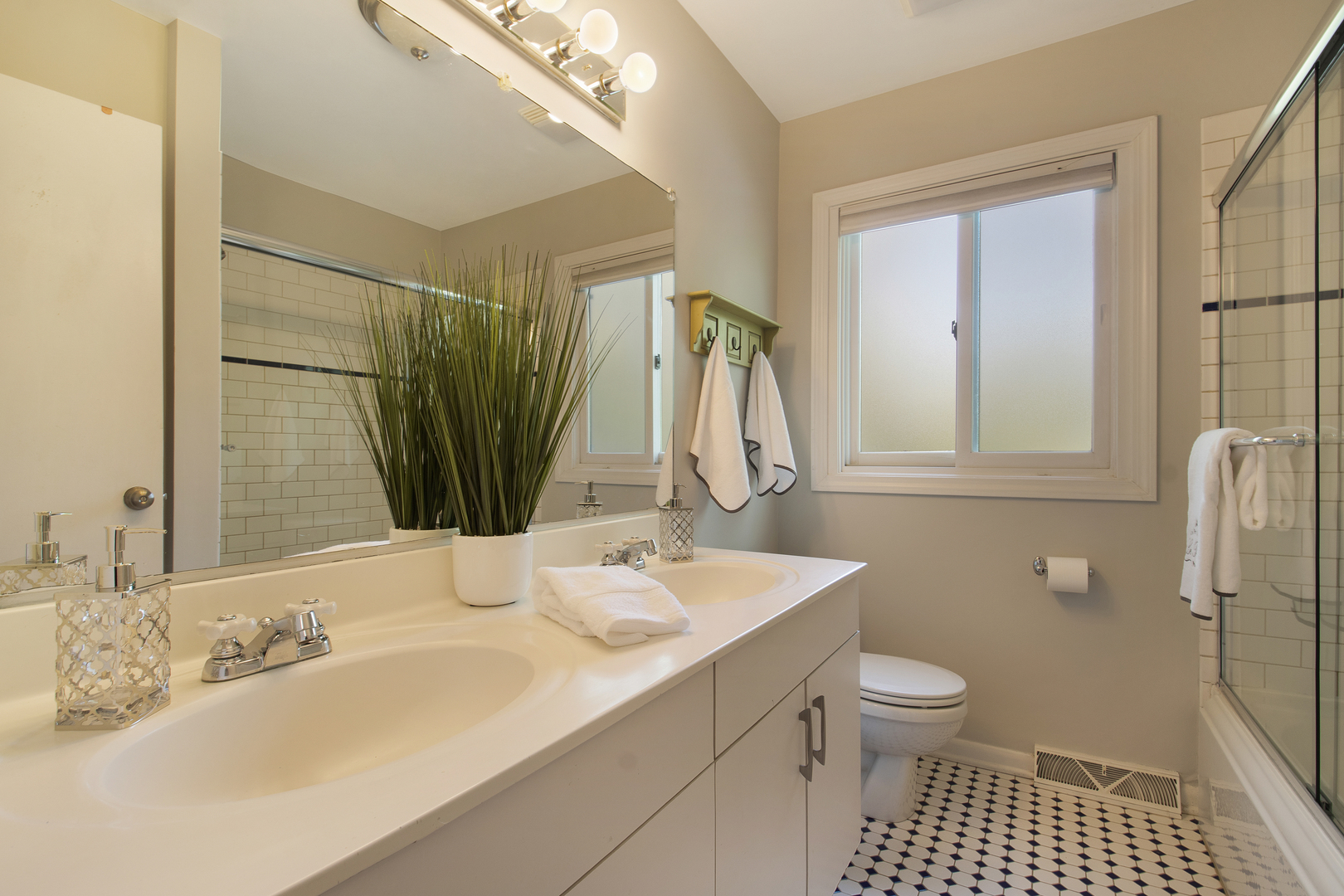 173 Riverside Drive Northfield, IL 60093 - Photo 13 of 19