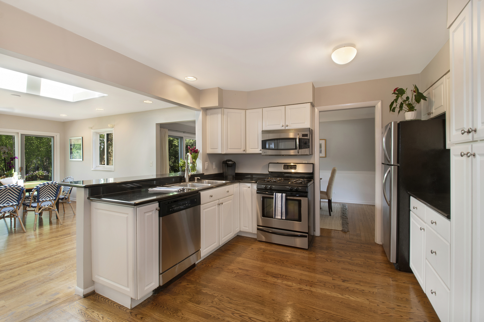 173 Riverside Drive Northfield, IL 60093 - Photo 9 of 19