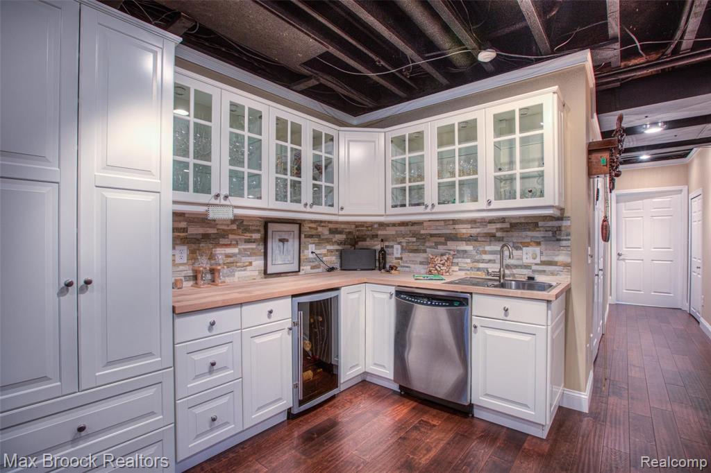 3641 Windingbrook Circle Rochester Hills, MI 48309 - Photo 23 of 31